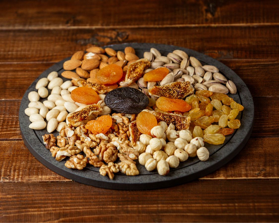 dried fruit and nut mix
